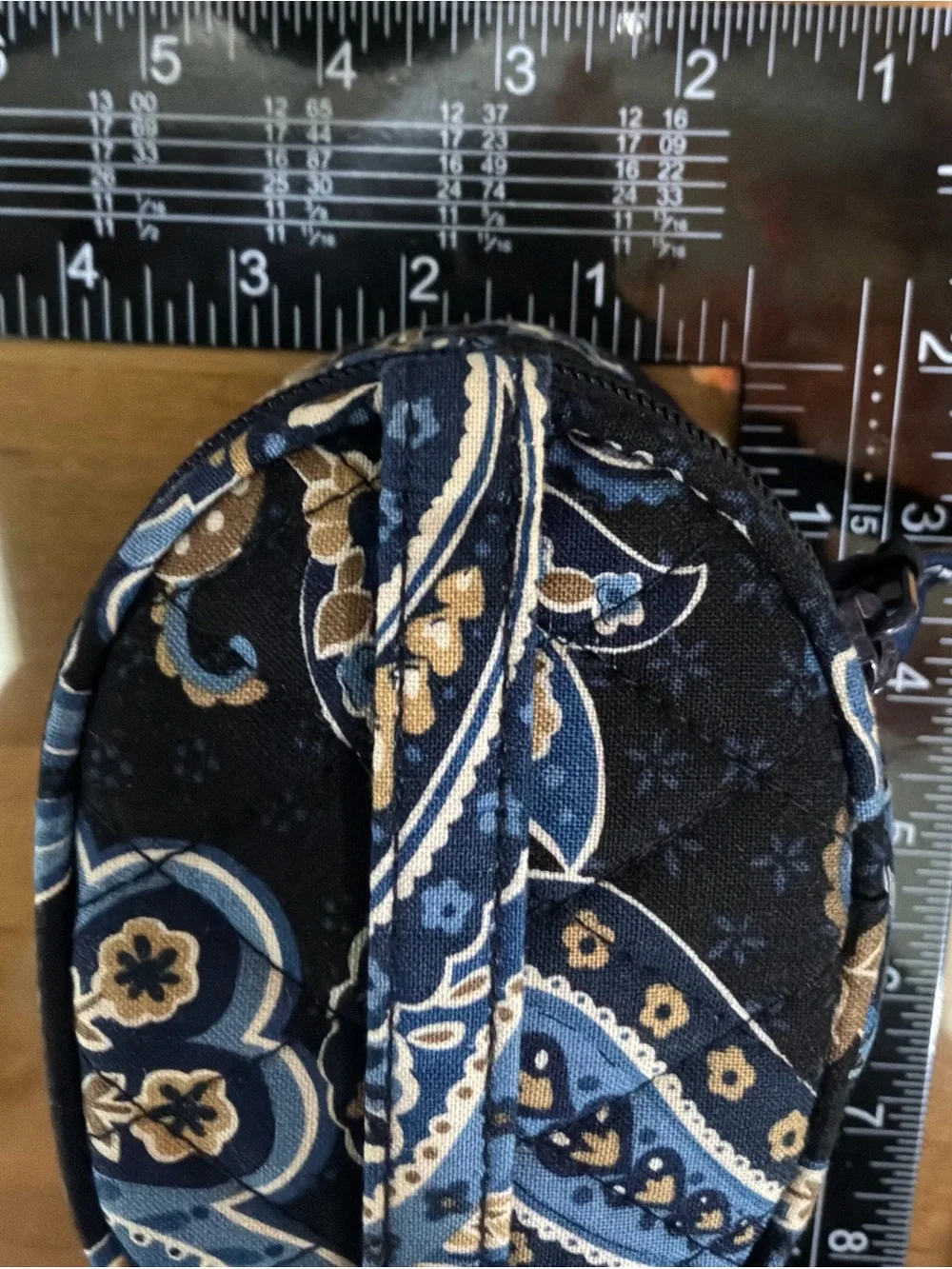 VTG 2006 Vera Bradley Windsor Navy Retired Small Round Cosmetic-Jewelry Case/Bag